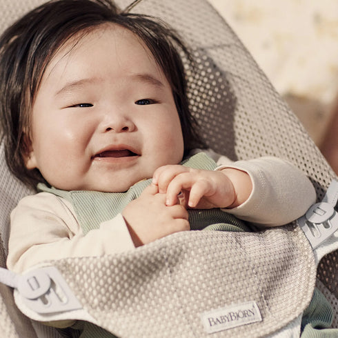 BabyBjörn Baby Bouncers Balance Soft- 3D Mesh, Grey Beige/White