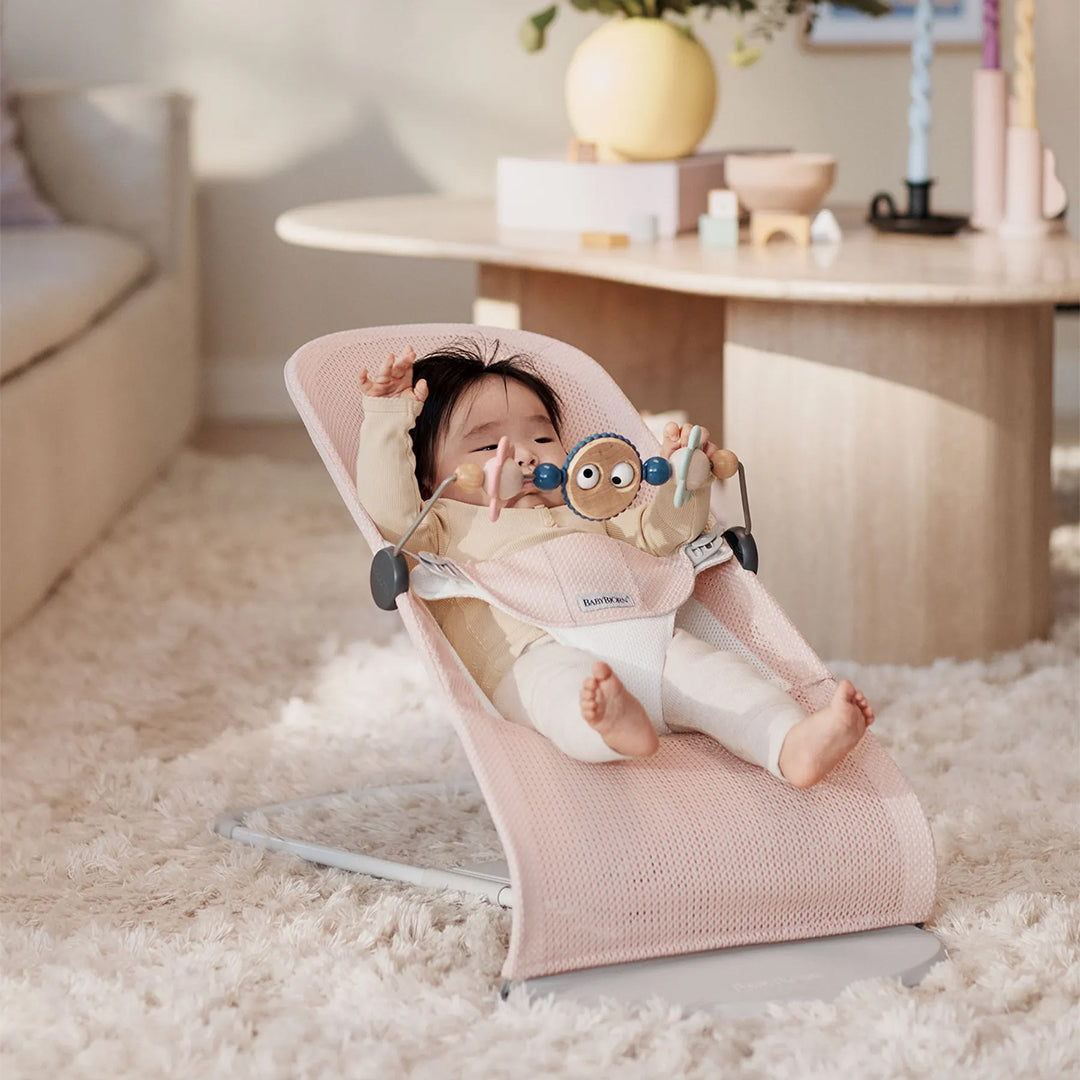 BabyBjörn Baby Bouncers Balance Soft- 3D Mesh, Pearly Pink/White