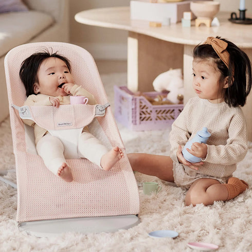 BabyBjörn Baby Bouncers Balance Soft- 3D Mesh, Pearly Pink/White