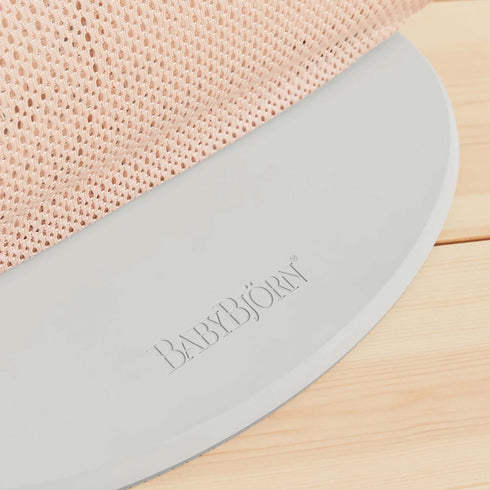 BabyBjörn Baby Bouncers Balance Soft- 3D Mesh, Pearly Pink/White