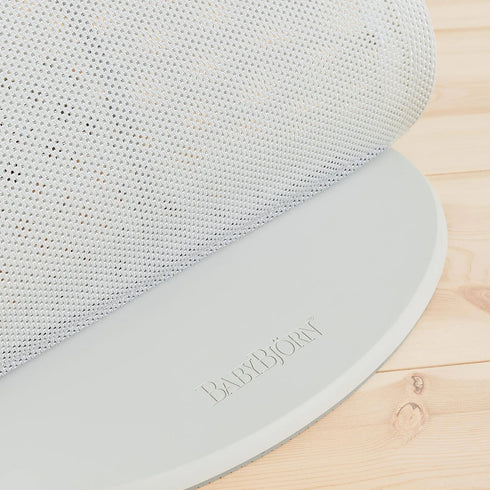 BabyBjörn Baby Bouncers Balance Soft- 3D Mesh, Silver/White