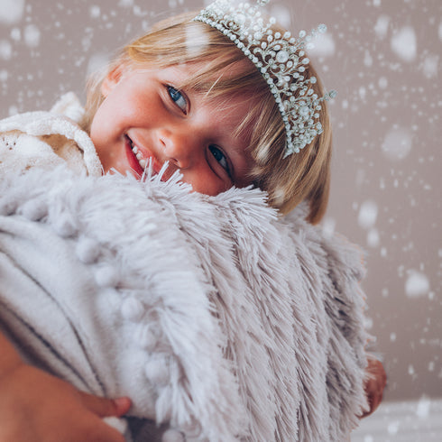 Bizzi Growin Koochicoo Whisper Grey Shawl