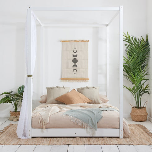 Darwin Four Poster Bed