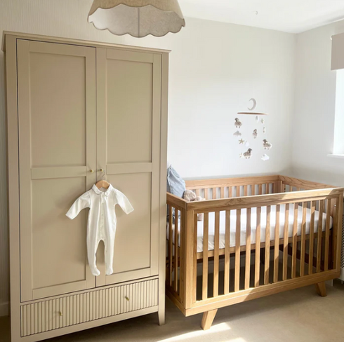 Clair De Lune Oak Cot Bed