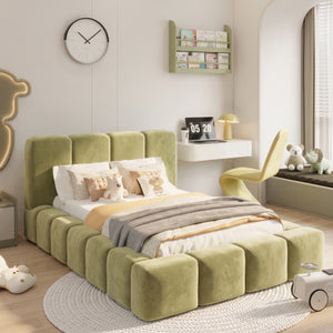 Plush Velvet Celery