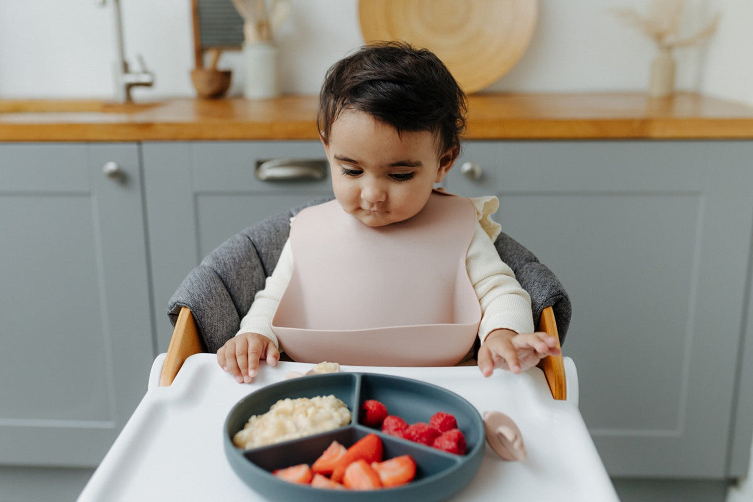 Pippeta Silicone Bib - Lilac