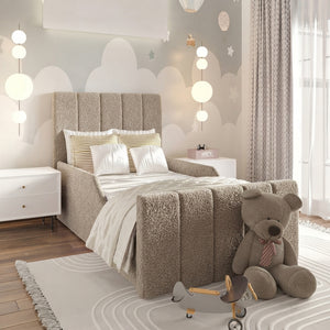 Teddy Linen