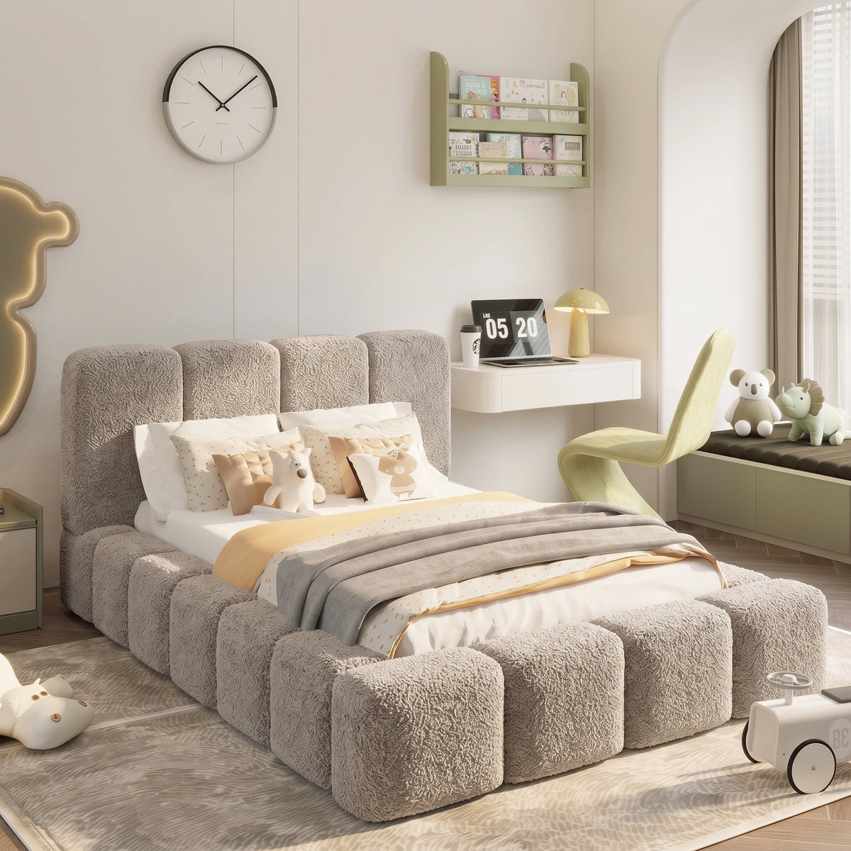 Teddy Linen